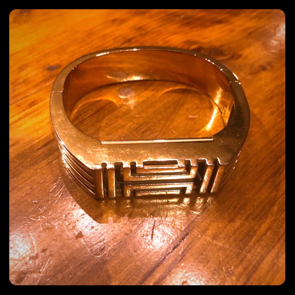 NEW Tory Burch Fitbit Bracelet- Aged Gold Women’s